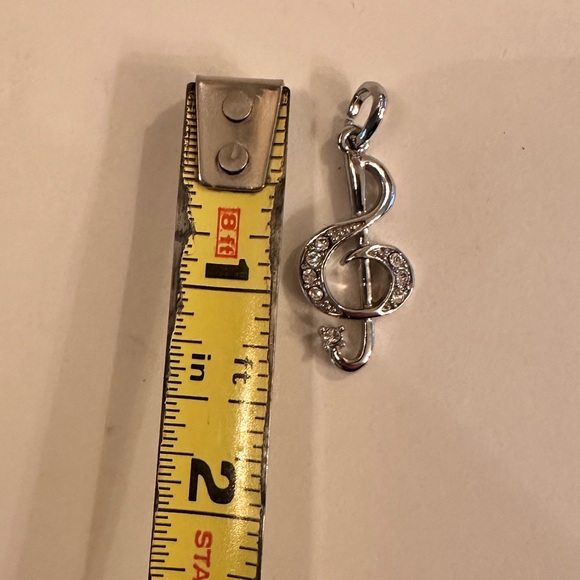 Treble clef music necklace charm - Picture 5 of 6
